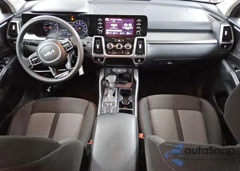 2022 Kia Sorento Lx z USA, uszkodzony, nr VIN 5XYRGDLC1NG123971